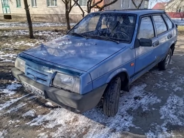 Авто ВАЗ 2109 1991 № 7372037