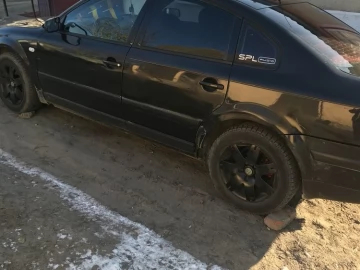 Авто Volkswagen Passat Sedan 2000 № 7372459