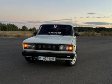 Авто ВАЗ 2105 1989 № 7372521