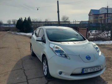 Авто Nissan Leaf 2011 № 7373091