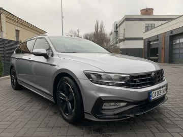 Авто Volkswagen Passat Variant 2020 № 7373775