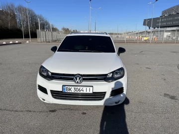 Авто Volkswagen Touareg 2012 № 7374138