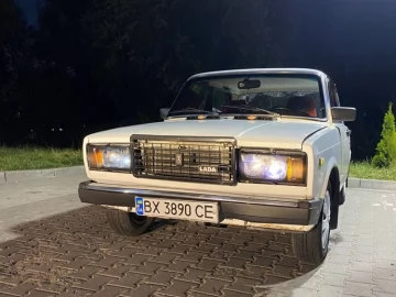 Авто ВАЗ 2107 1992 № 7376648