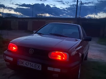Авто Volkswagen Golf 1993 № 7376816
