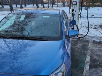 Авто Hyundai Ioniq 2017 № 7377572