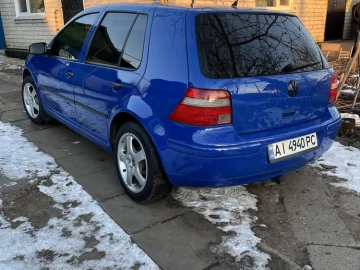 Авто Volkswagen Golf 2000 № 7377874
