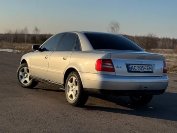 Авто Audi A4 2000 № 7378370