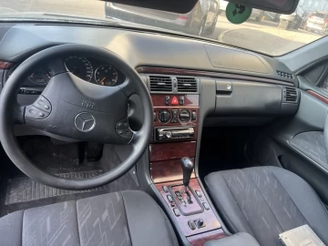 Авто Mercedes E Серия 2000 № 7380647
