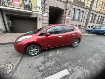 Авто Nissan Leaf 2014 № 7381199