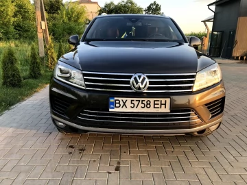 Авто Volkswagen Touareg 2015 № 7383147