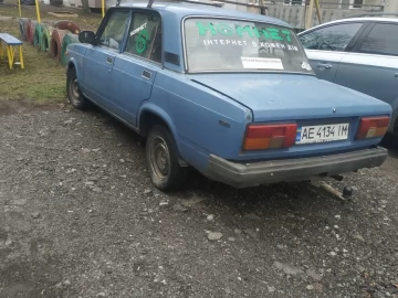 Авто ВАЗ 2105 1990 № 7384048