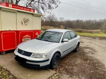 Авто Volkswagen Passat Sedan 1999 № 7384084