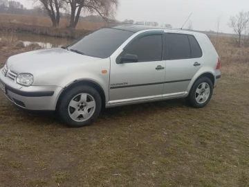 Авто Volkswagen Golf 1999 № 7385804