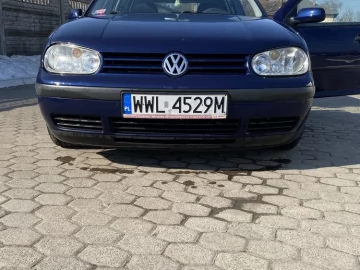 Авто Volkswagen Golf 2000 № 7386315