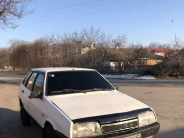 Авто ВАЗ 2109 1991 № 7386844