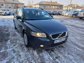 Авто Volvo V50 2008 № 7388496