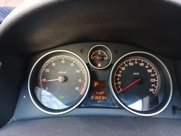 Авто Opel Astra 2010 № 7388930