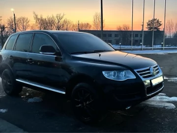 Авто Volkswagen Touareg 2008 № 7389098