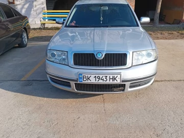 Авто Skoda Superb 2003 № 7392892