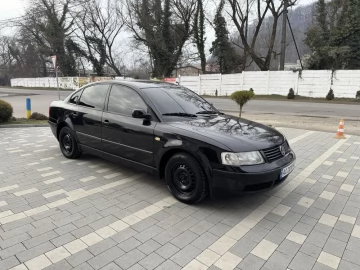 Авто Volkswagen Passat Sedan 1999 № 7392996