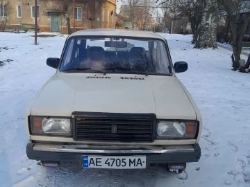 Авто ВАЗ 2107 1992 № 7397825