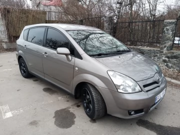 Авто Toyota Corolla Verso 2005 № 7397925