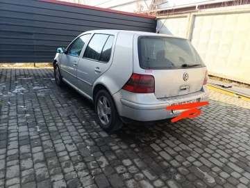 Авто Volkswagen Golf 2001 № 7398752