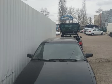 Авто Mazda 323 1991 № 7400127