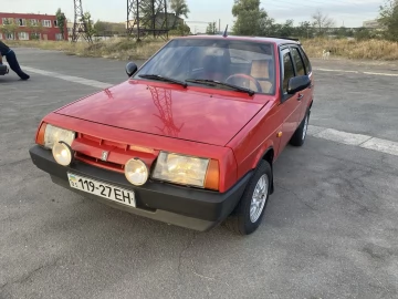 Авто ВАЗ 2109 1988 № 7402863
