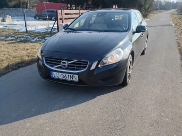 Авто Volvo V60 2012 № 7403070