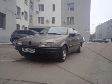 Авто Volkswagen Passat Sedan 1991 № 7404399