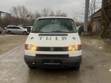 Авто Volkswagen Transporter 2000 № 7404485