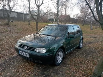 Авто Volkswagen Golf 2000 № 7404824