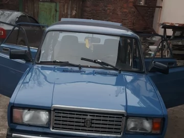 Авто ВАЗ 2107 1990 № 7408522