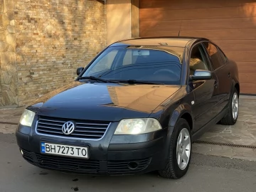 Авто Volkswagen Passat Sedan 2001 № 7408701