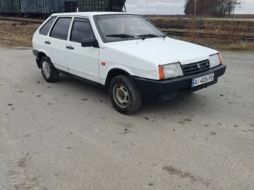 Авто ВАЗ 2109 1996 № 7408753