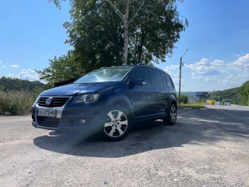 Авто Volkswagen Touran 2007 № 7409252