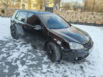 Авто Volkswagen Golf 2004 № 7411188
