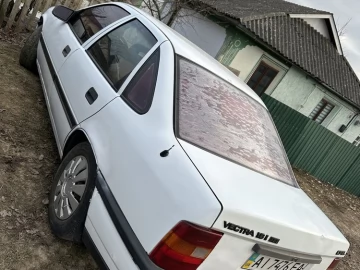 Авто Opel Vectra 1991 № 7411697