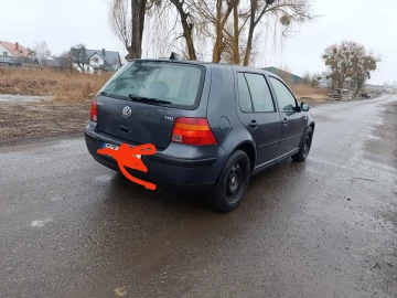 Авто Volkswagen Golf 2000 № 7411727
