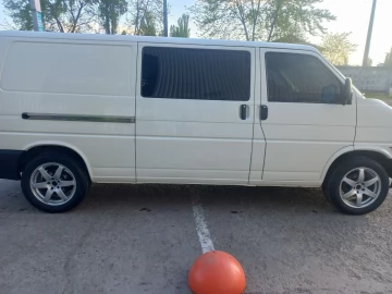 Авто Volkswagen Transporter 2001 № 7413007