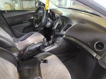Авто Chevrolet Cruze 2011 № 7413955