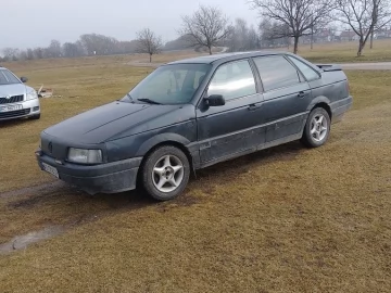 Авто Volkswagen Passat Sedan 1993 № 7414352