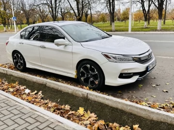 Авто Honda Accord 2015 № 7414937