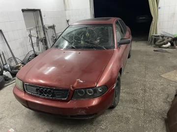 Авто Audi A4 1995 № 7414940