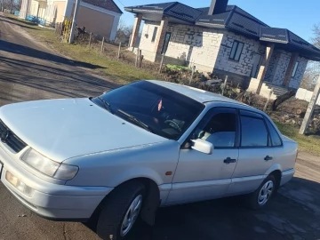 Авто Volkswagen Passat Sedan 1995 № 7415351