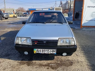 Авто ВАЗ 2109 1990 № 7415394