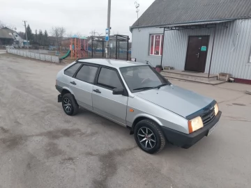 Авто ВАЗ 2109 2001 № 7415401