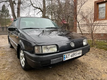 Авто Volkswagen Passat Sedan 1990 № 7417116