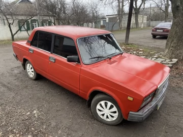 Авто ВАЗ 2107 1985 № 7418339